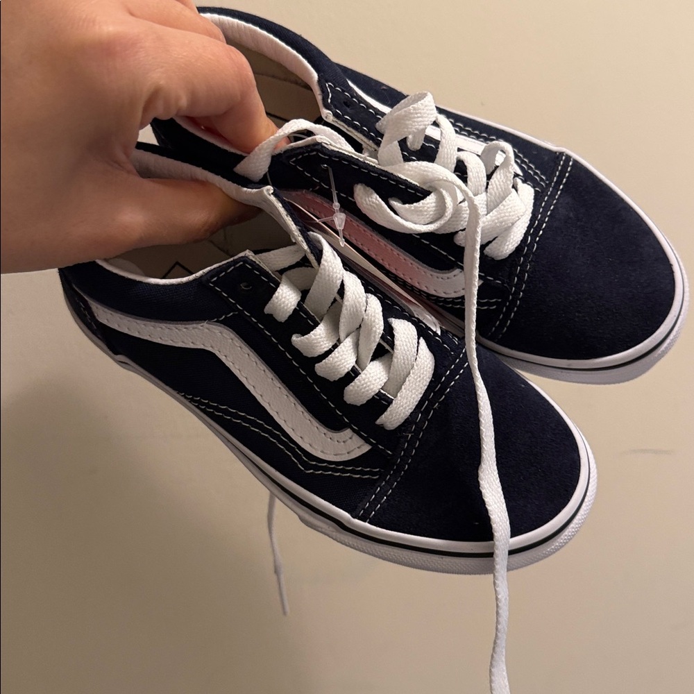 New Vans old school Sneakers Size 12.5